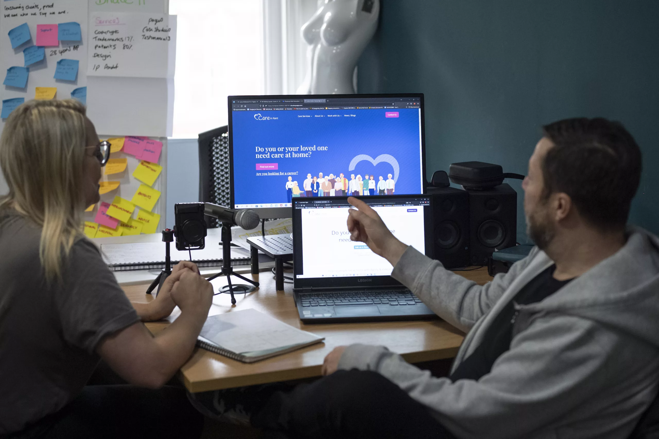 Tony and Helen, Dzines Digital